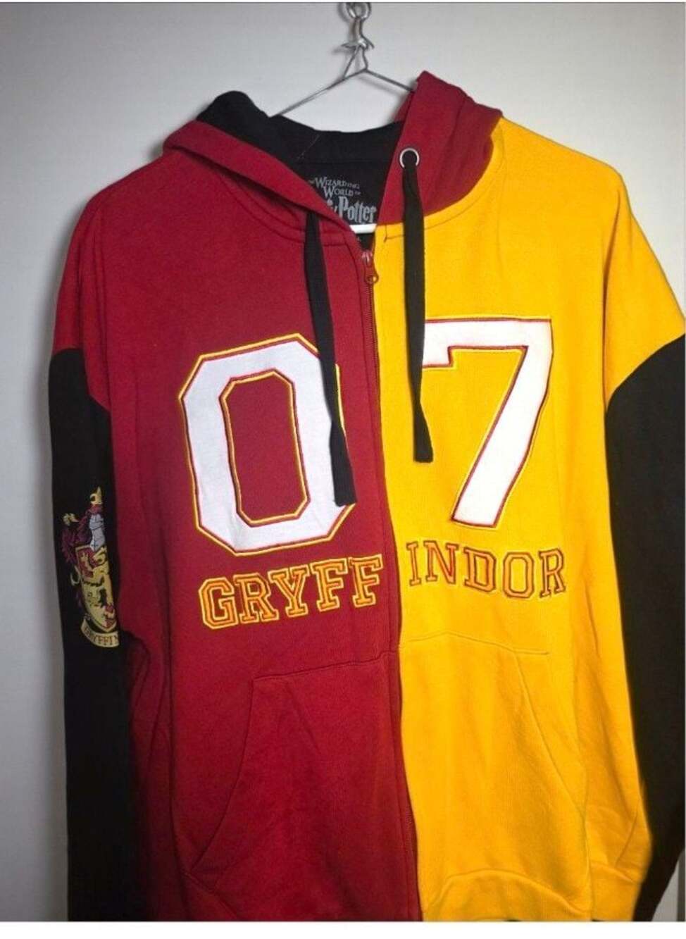 Like New The Wizarding World of Harry Potter Gryffindor Zip Hoodie XL